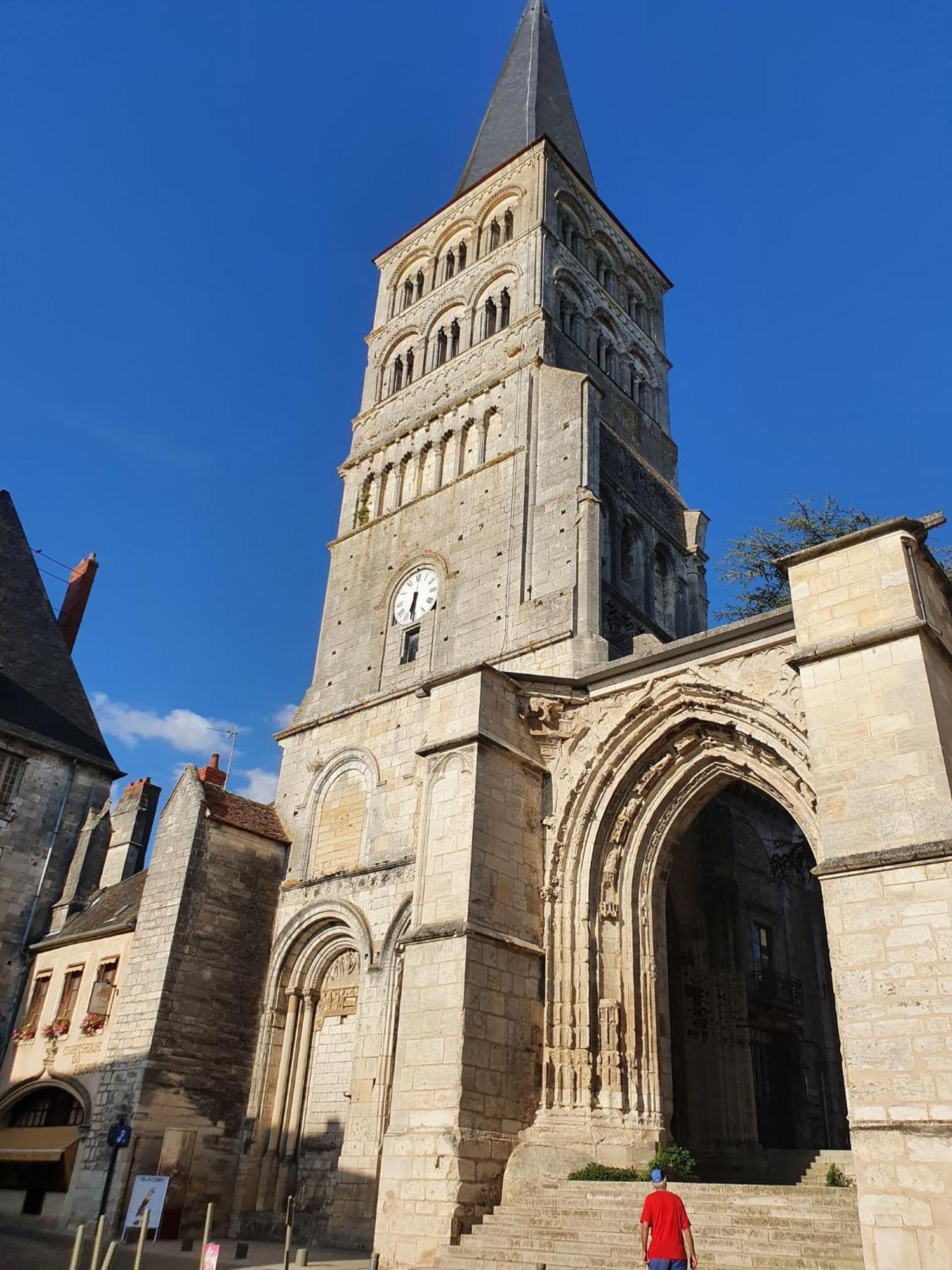 Logis Cote Jardin Hébergement de vacances Varennes-les-Narcy